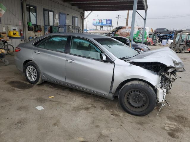  TOYOTA CAMRY 2015 Серебристый