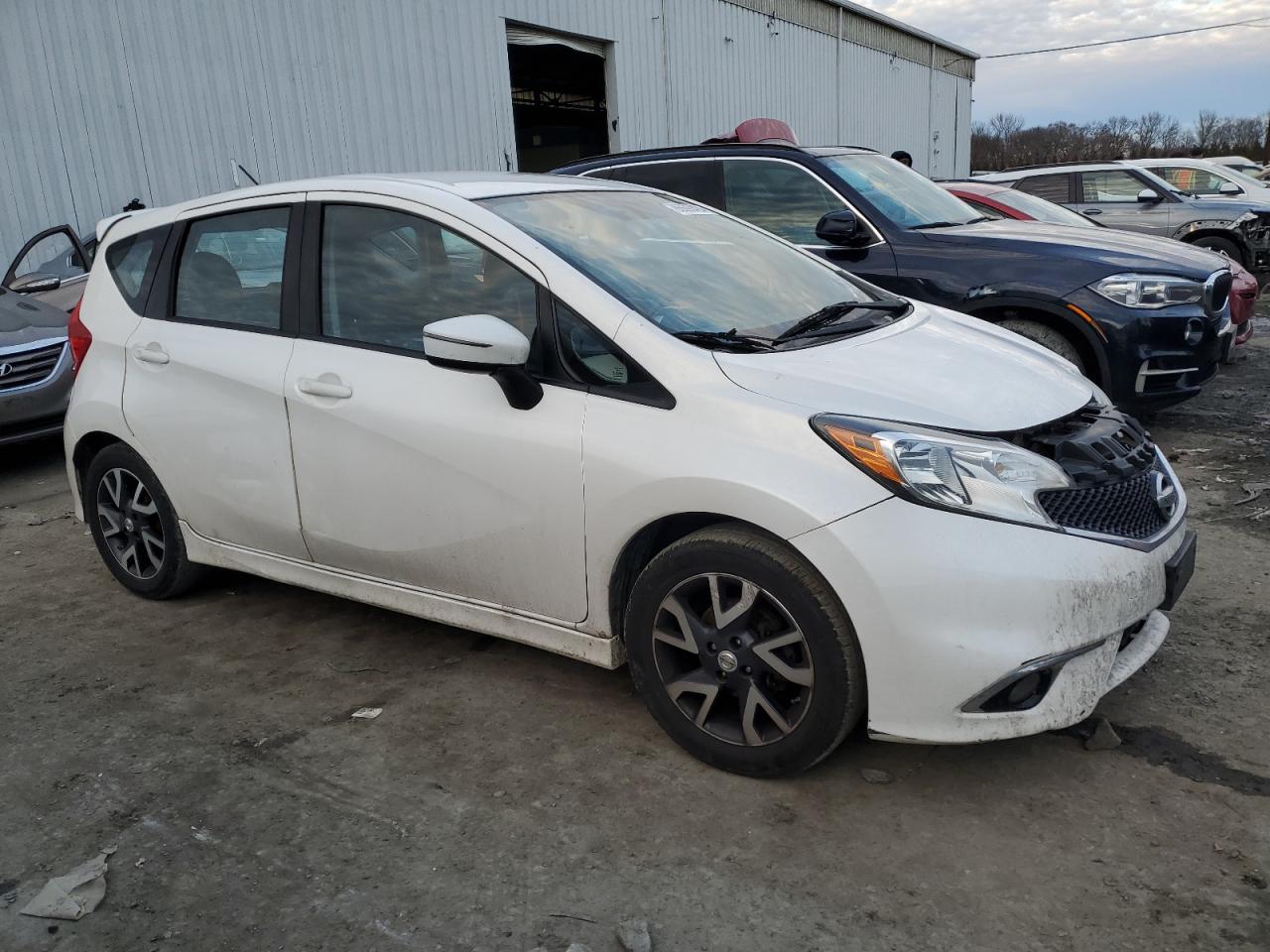 VIN 3N1CE2CP7FL364143 2015 NISSAN VERSA no.4