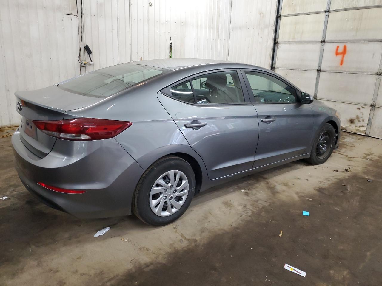 2018 Hyundai Elantra - Image 3