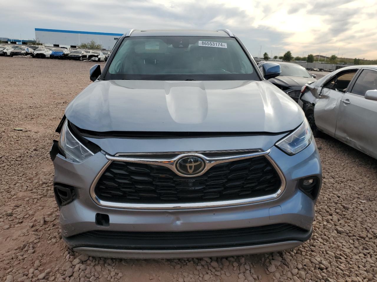 2020 Toyota Highlander - Image 5