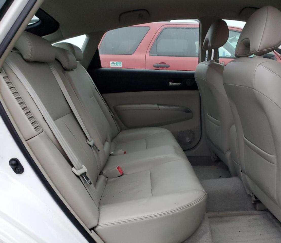 2008 Toyota Prius - Image 10