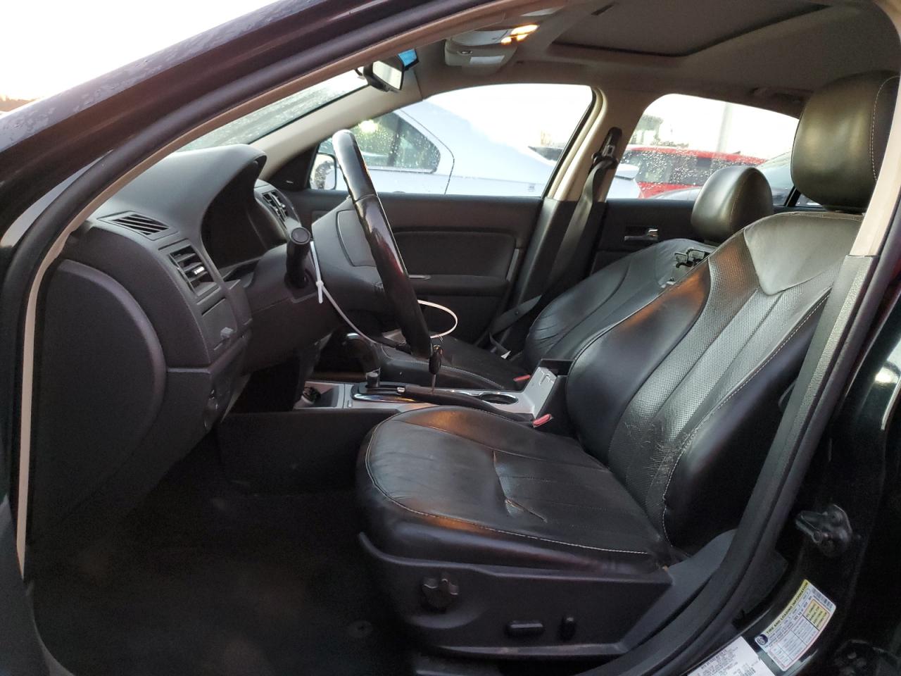 2010 Mercury Milan - Image 7