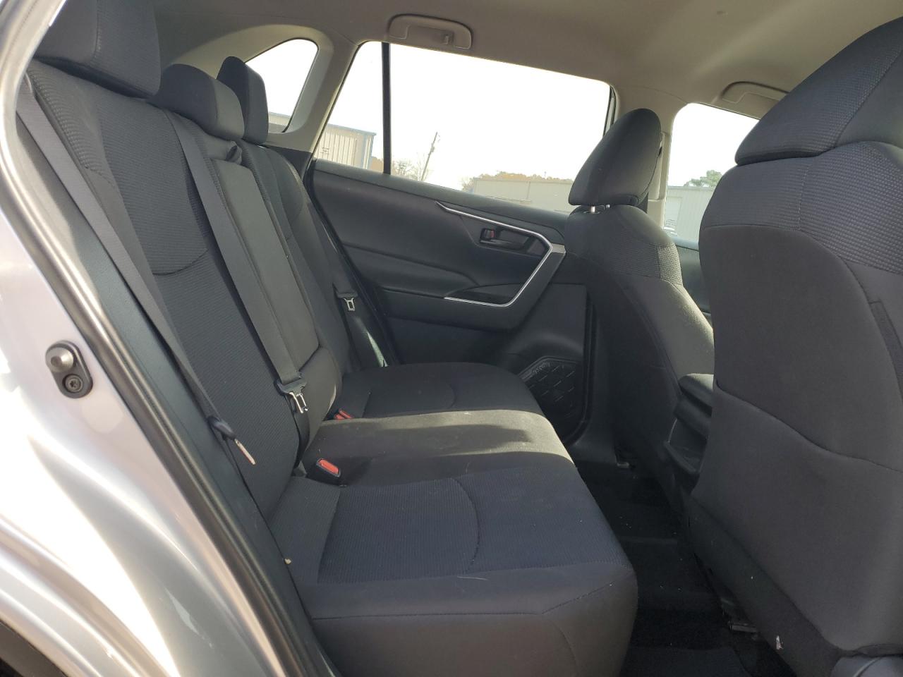 2020 Toyota RAV 4 - Image 11