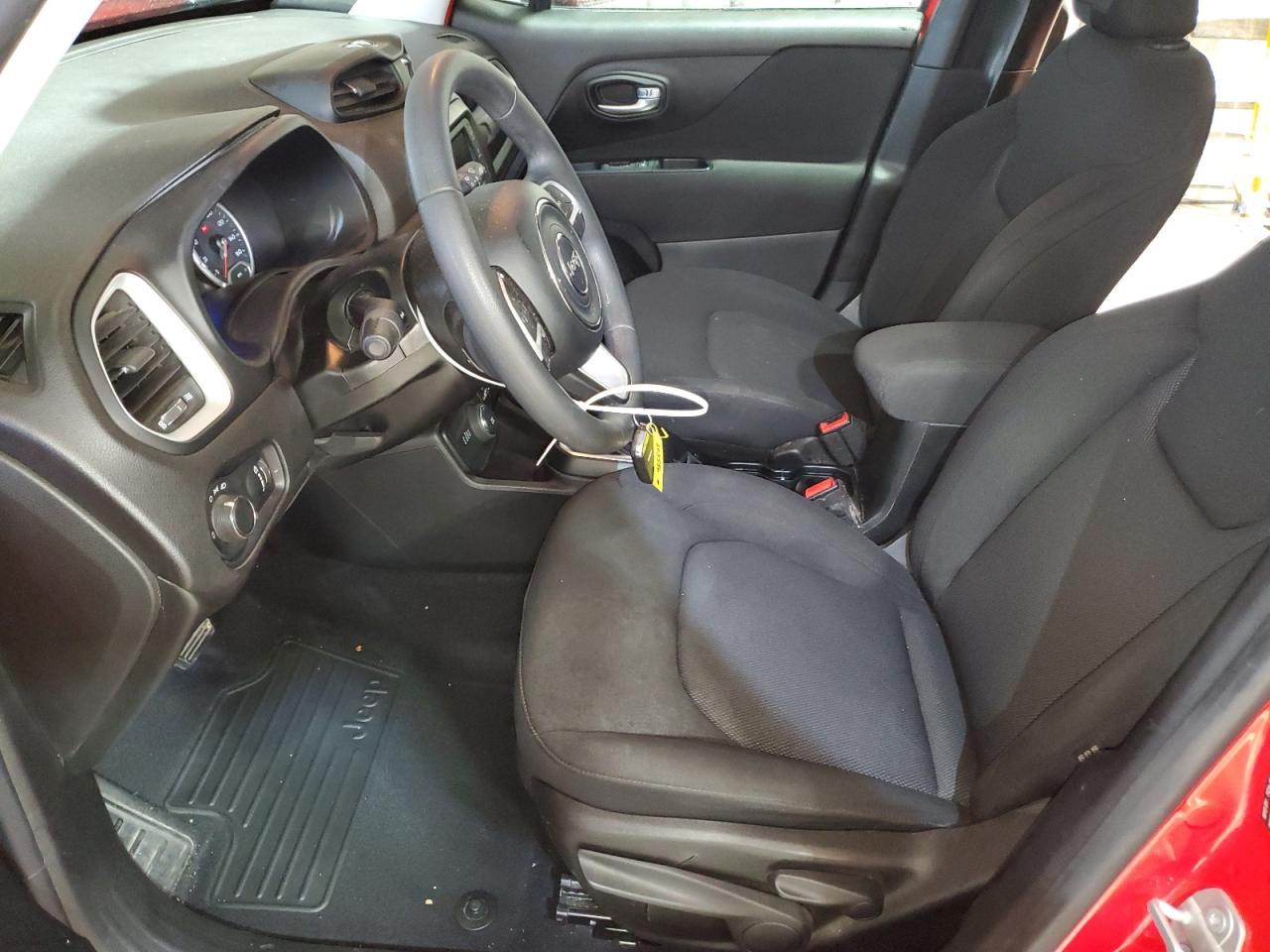 2018 Jeep Renegade - Image 7