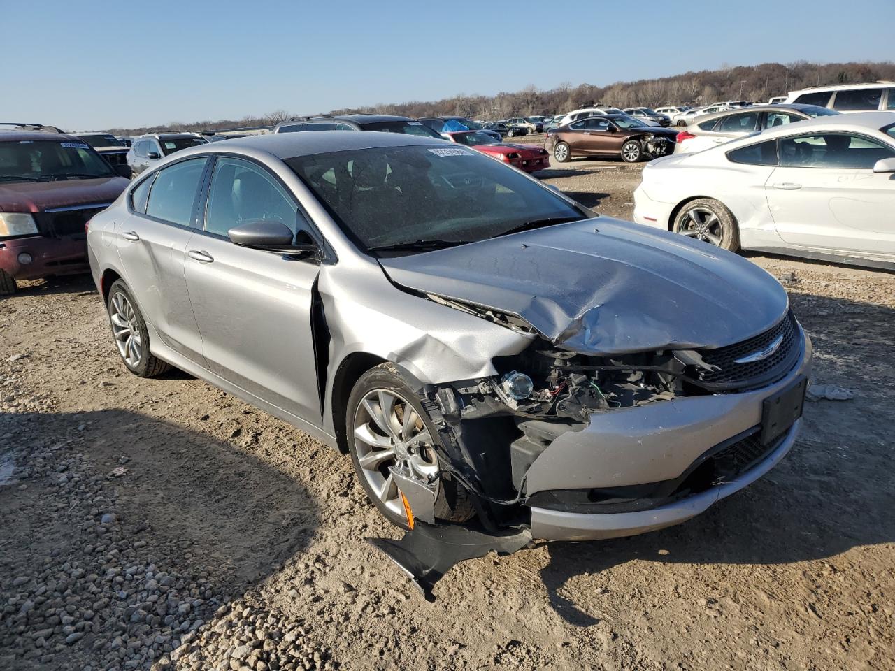 VIN 1C3CCCDG9GN148047 2016 CHRYSLER 200 no.4