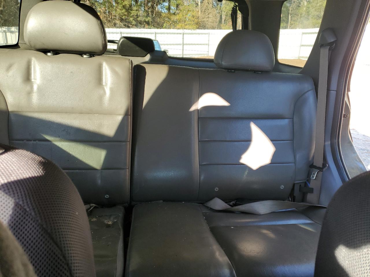 2002 Ford Escape - Image 10