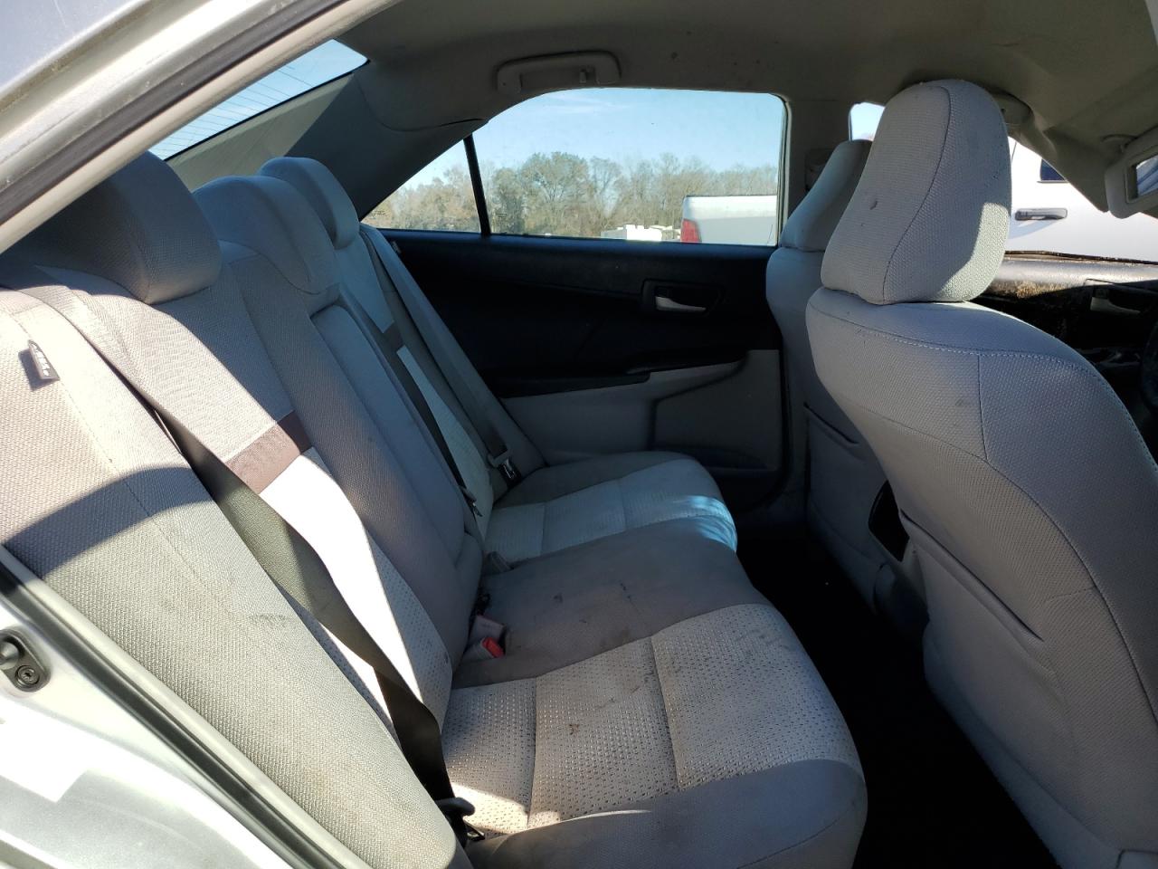 2012 Toyota Camry - Image 10
