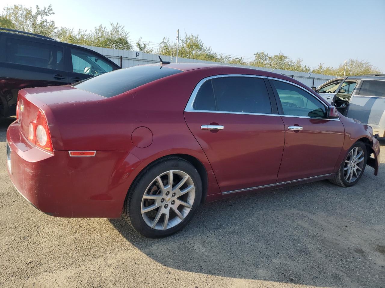 2011 Chevrolet Malibu - Image 3