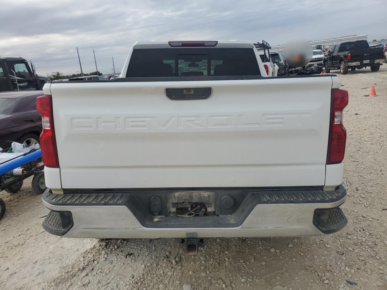 2020 Chevrolet Silverado - Image 6
