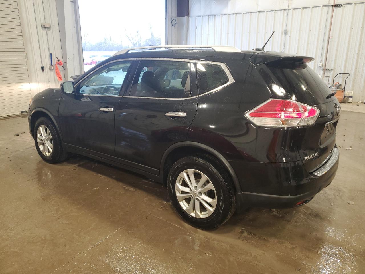 KNMAT2MV8GP684584 2016 NISSAN ROGUE - Image 2