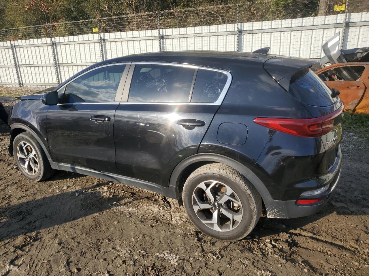 2021 Kia Sportage - Image 2
