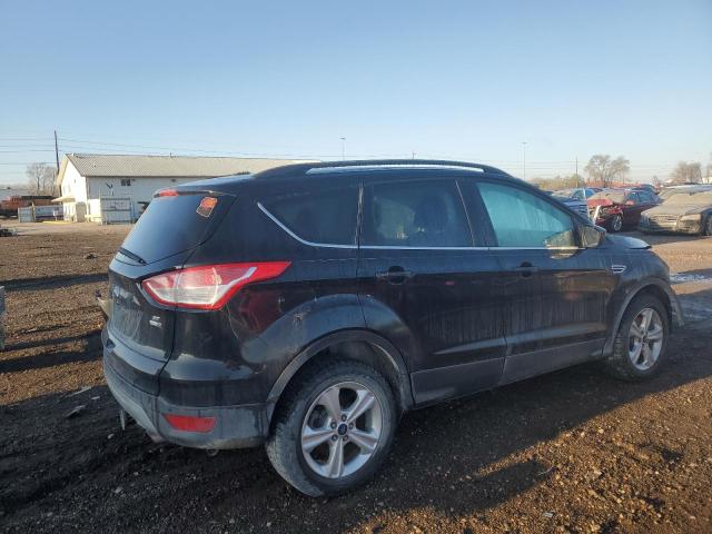  FORD ESCAPE 2016 Czarny