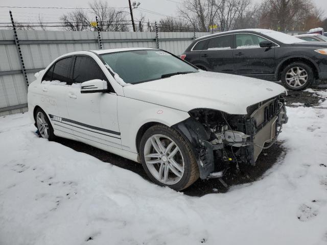 Седаны MERCEDES-BENZ C-CLASS 2014 Белы