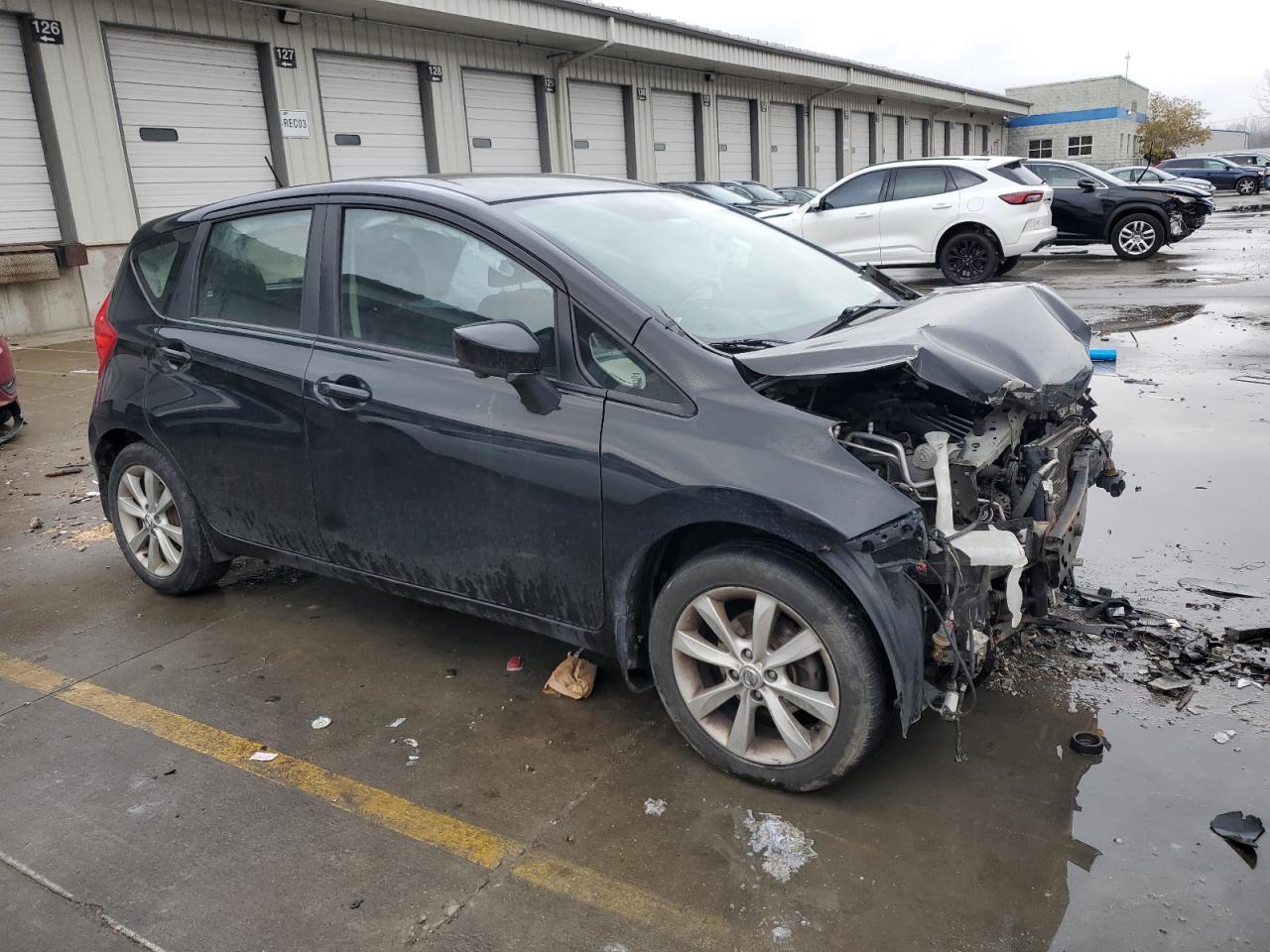 VIN 3N1CE2CP5FL351309 2015 NISSAN VERSA no.4