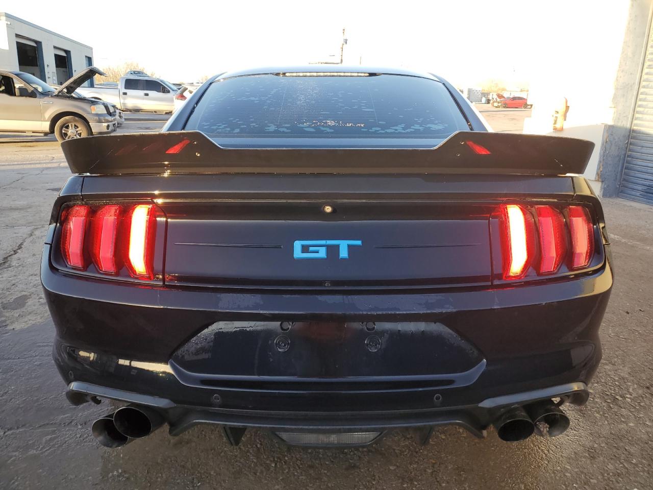 VIN 1FA6P8CFXJ5123688 2018 FORD MUSTANG no.6