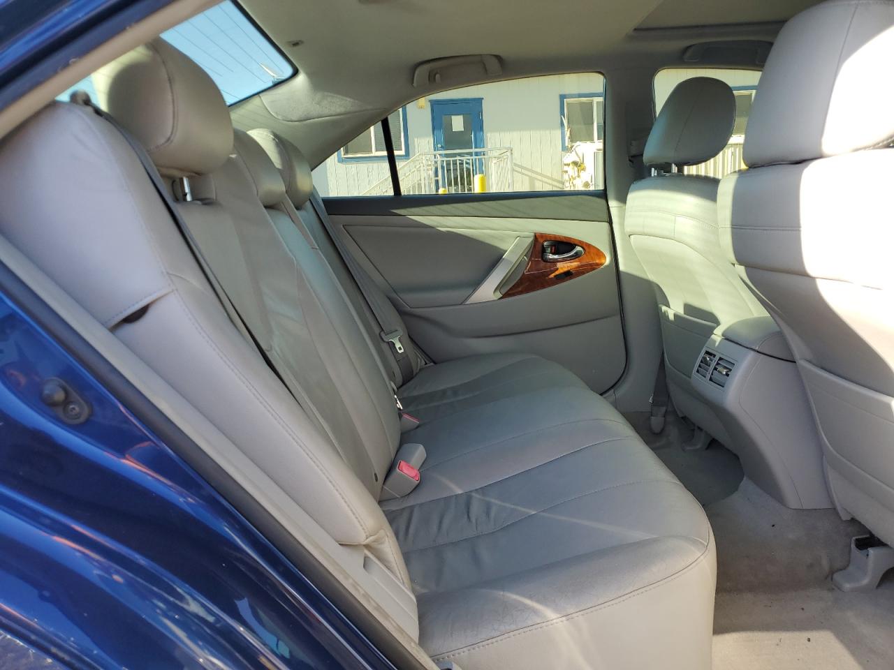 2008 Toyota Camry - Image 10
