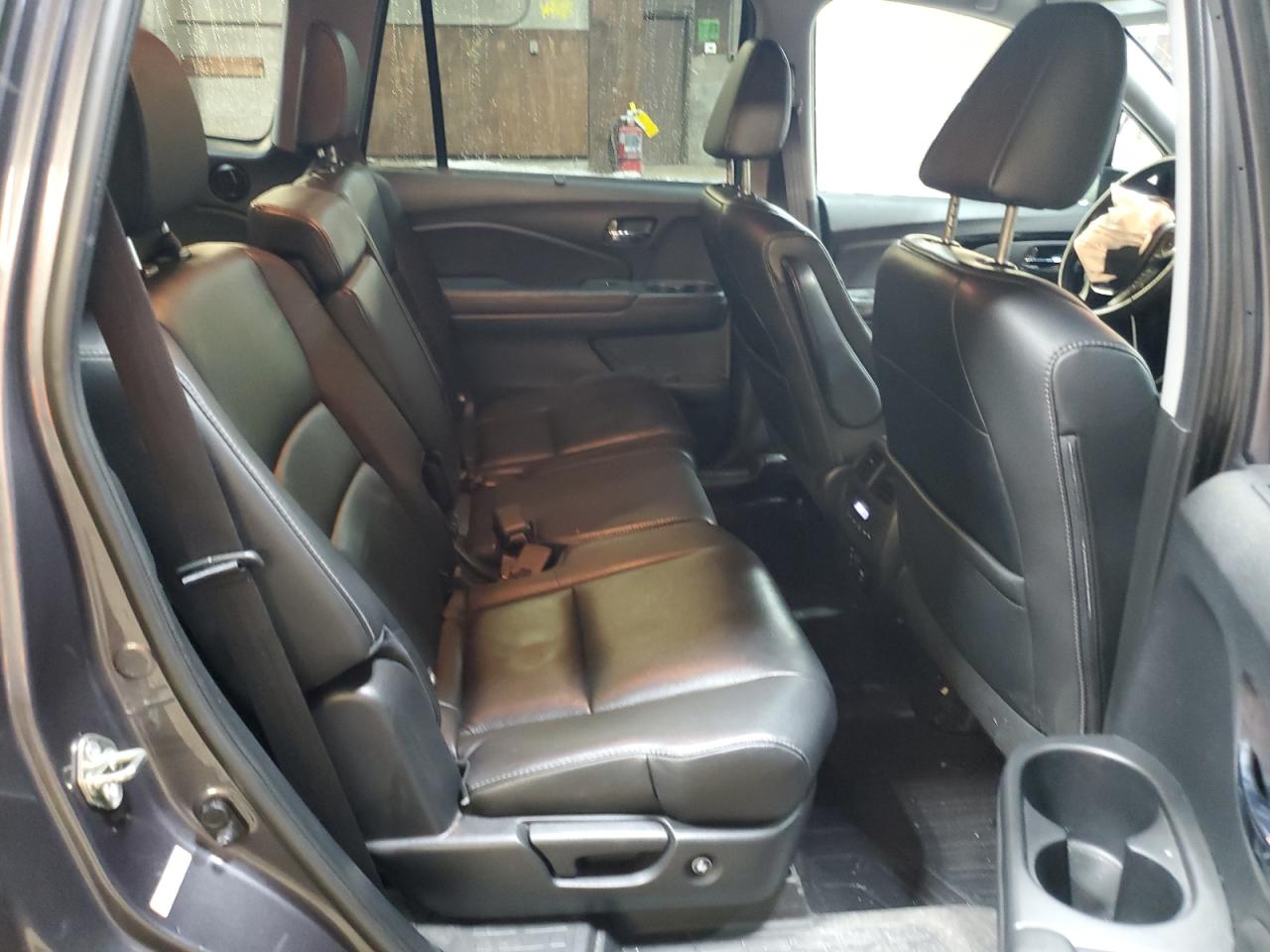 2016 Honda Pilot - Image 11
