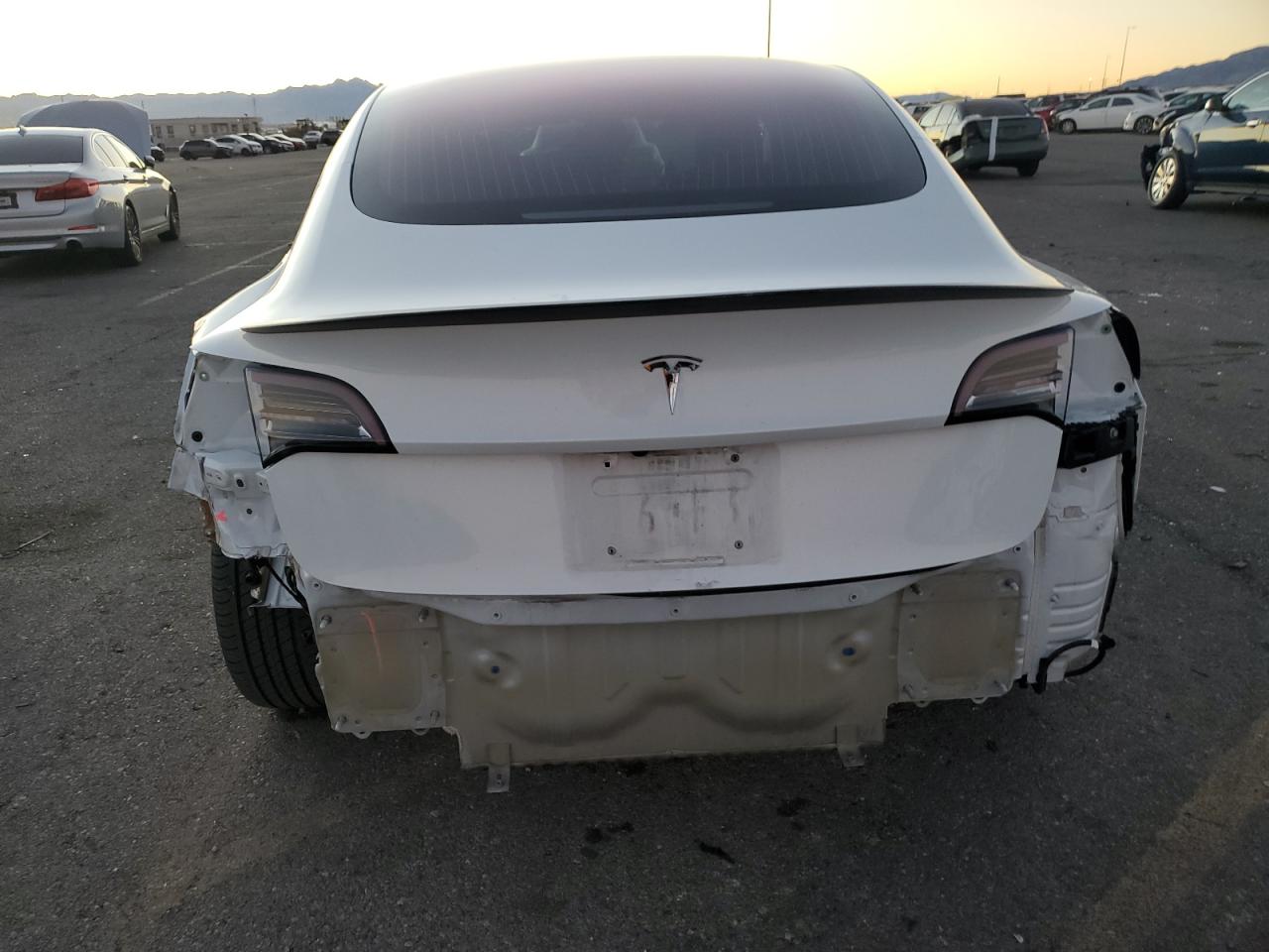 2018 Tesla Model 3 VIN: 5YJ3E1EA1JF047093 Lot: 83915704