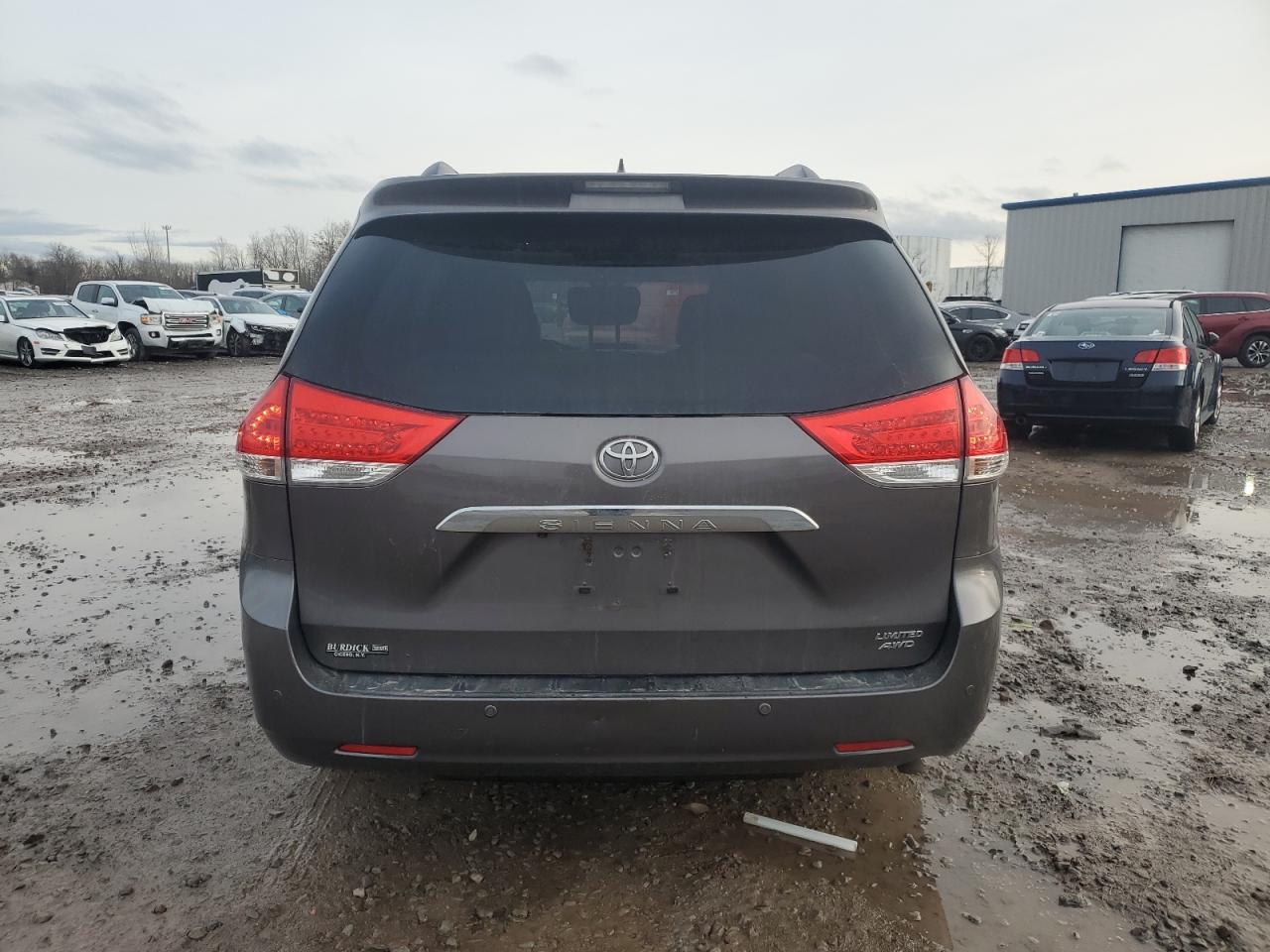 VIN 5TDDK3DC9DS069242 2013 TOYOTA All Models no.6