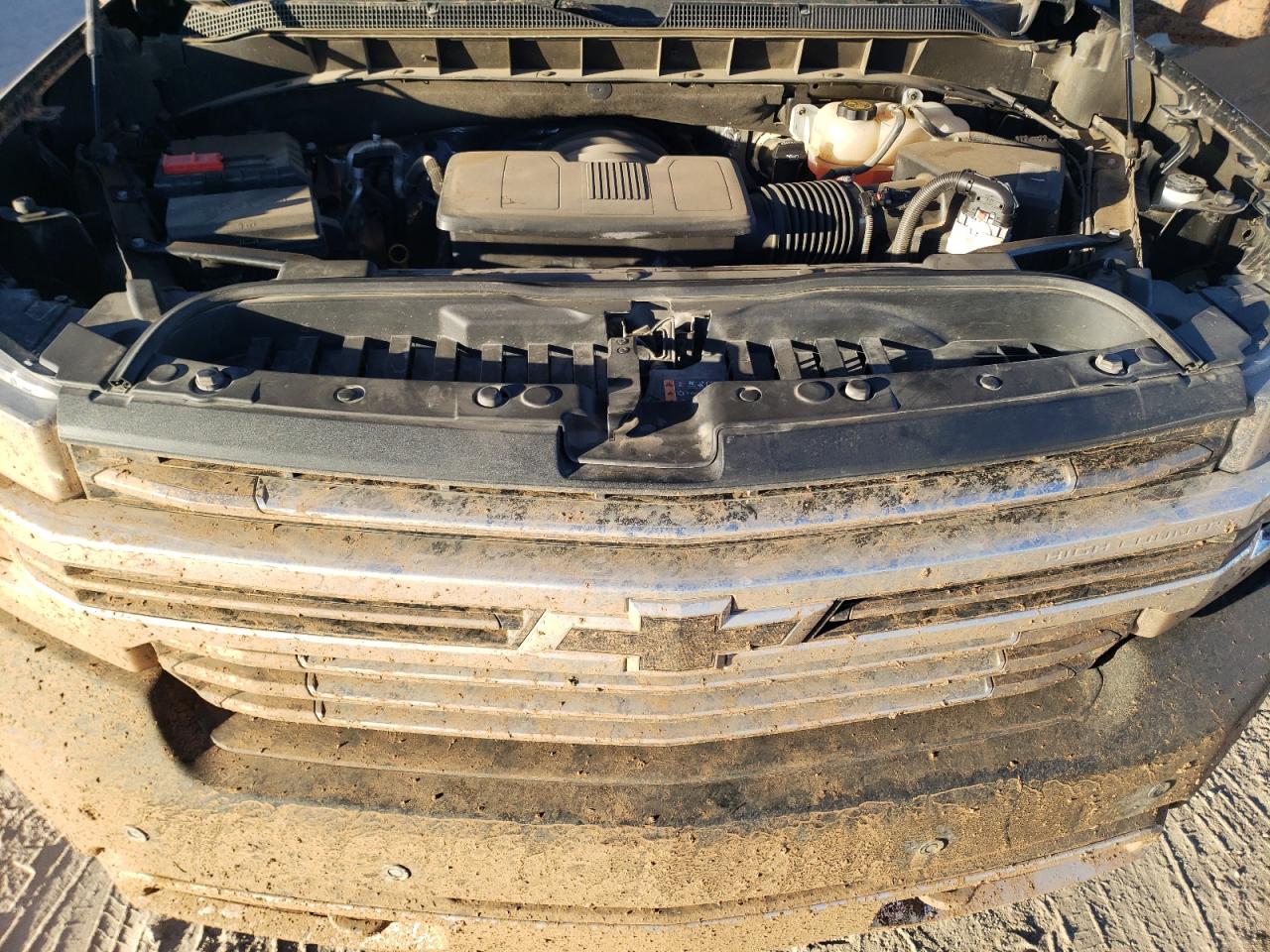 2022 Chevrolet Silverado - Image 11