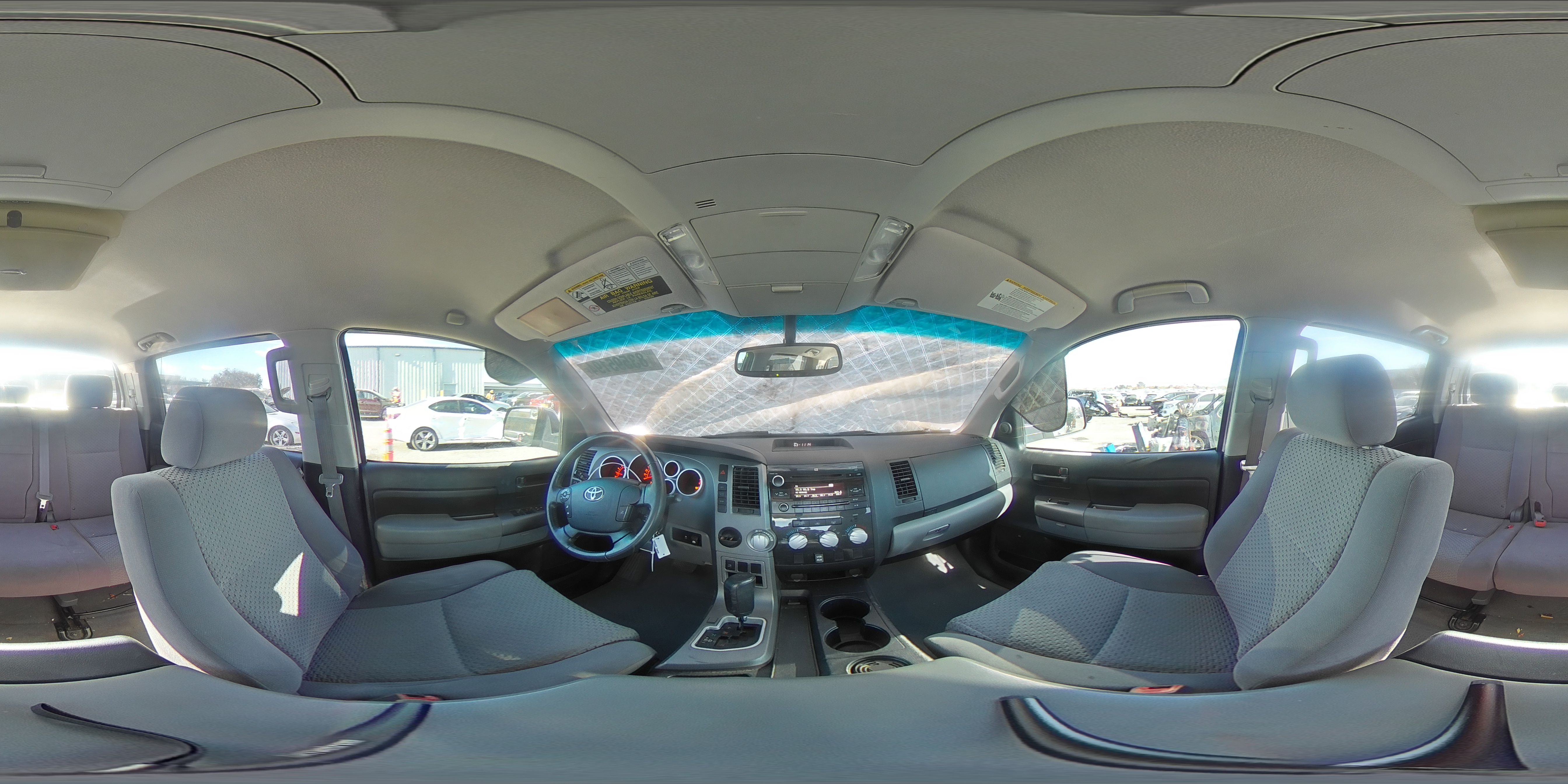 2011 Toyota Tundra - Image 12