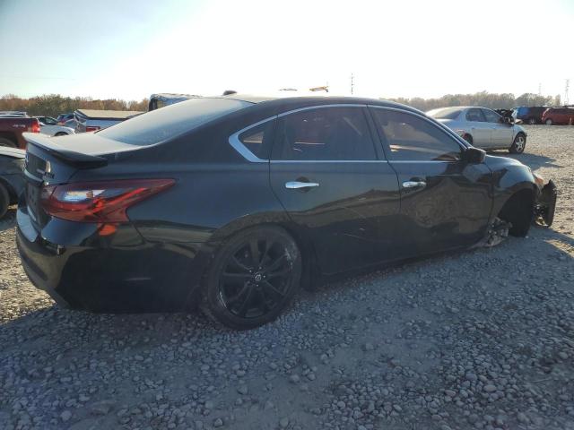  NISSAN ALTIMA 2018 Czarny