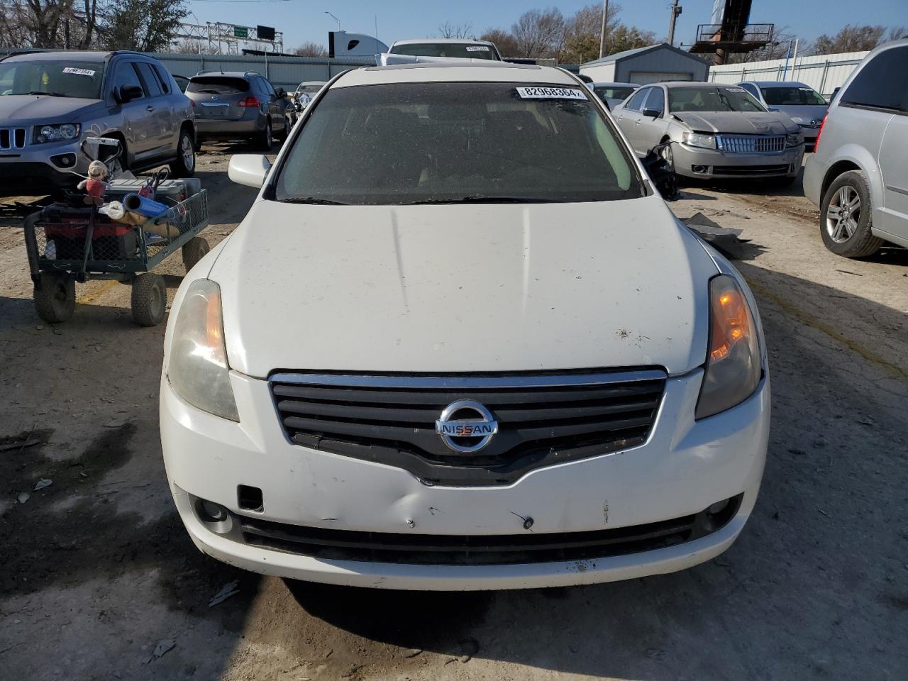 2009 Nissan Altima - Image 5
