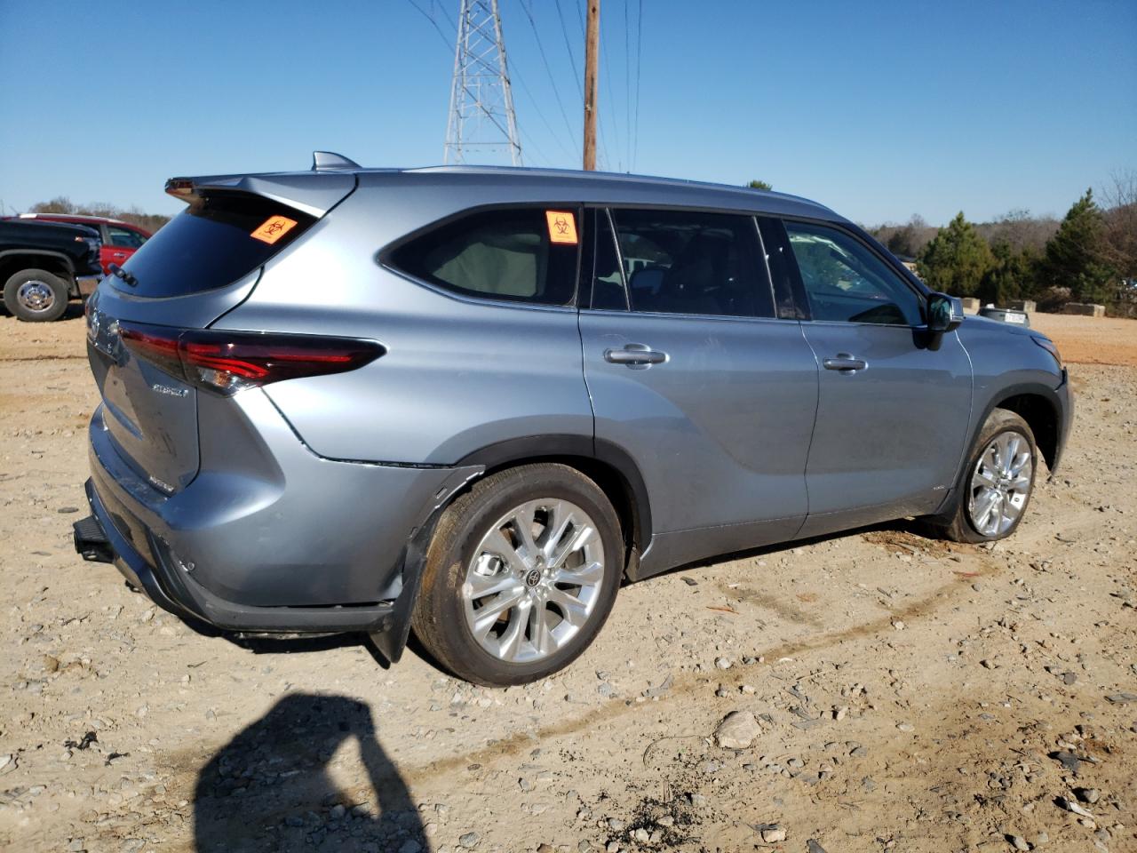 2024 Toyota Highlander - Image 3