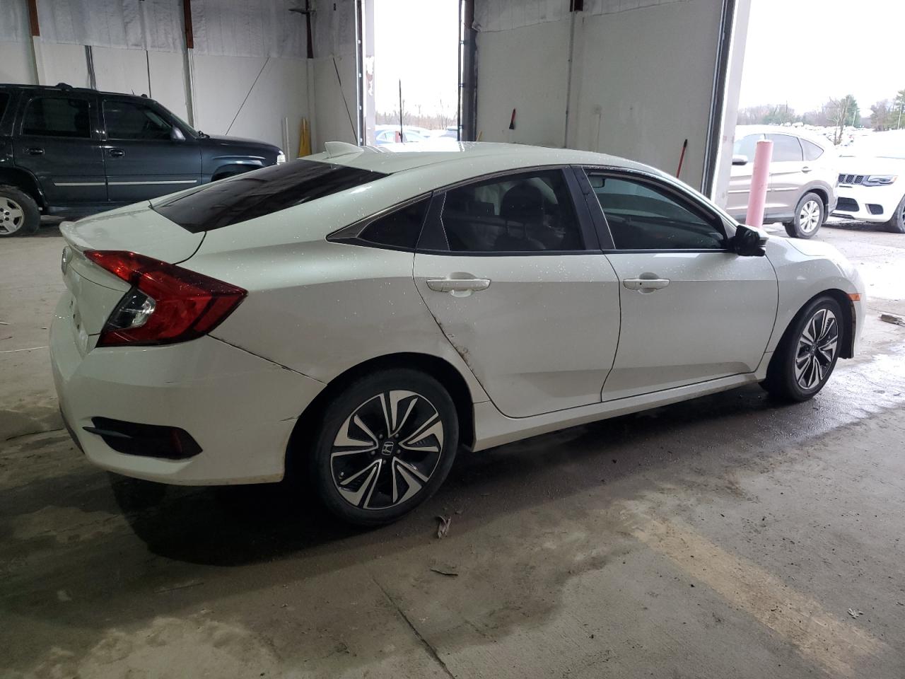 2018 Honda Civic - Image 3