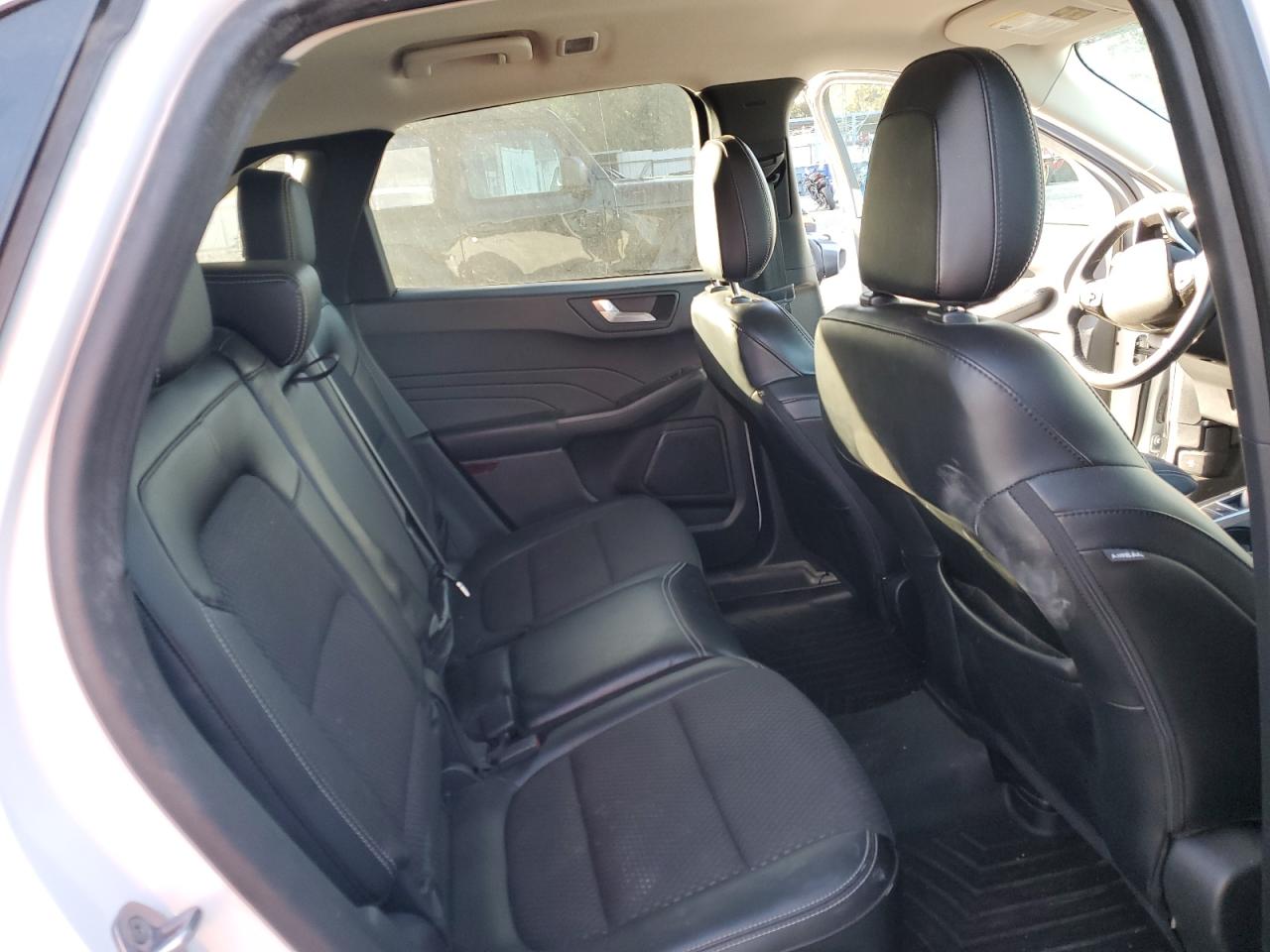 2023 Ford Escape - Image 11