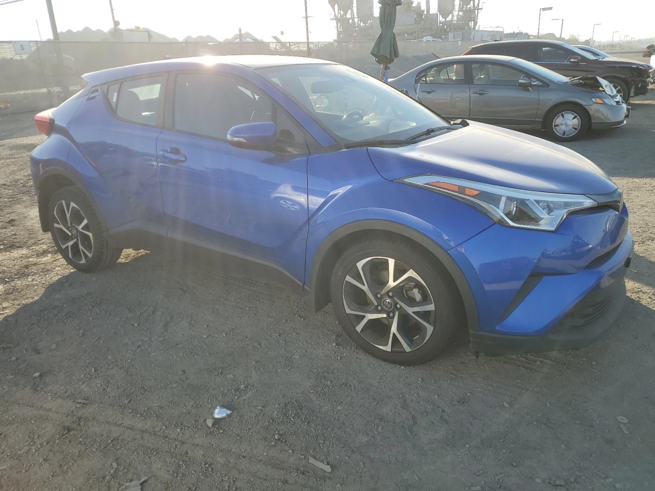 VIN NMTKHMBX8JR014485 2018 TOYOTA C-HR no.4