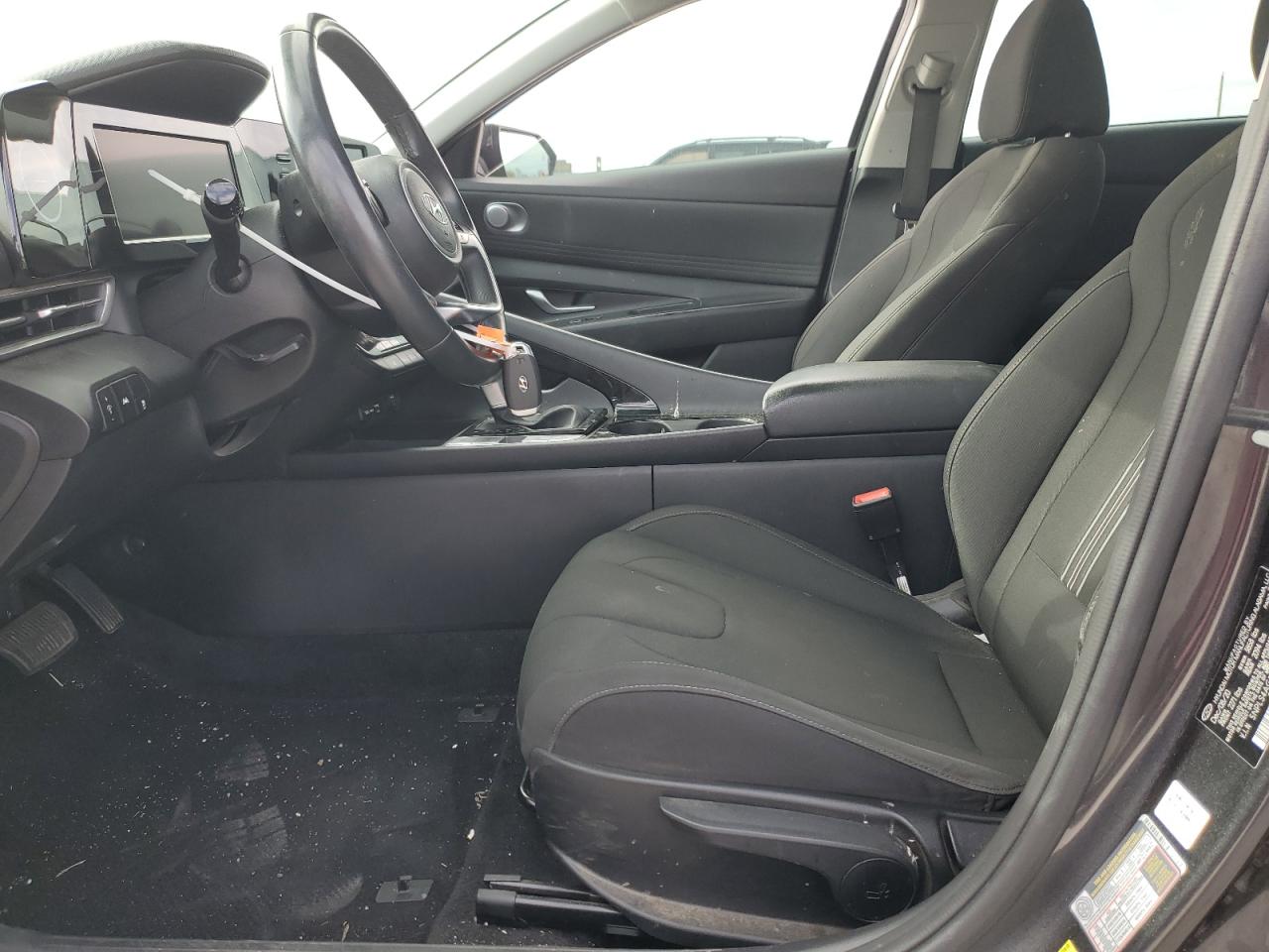 2021 Hyundai Elantra - Image 7