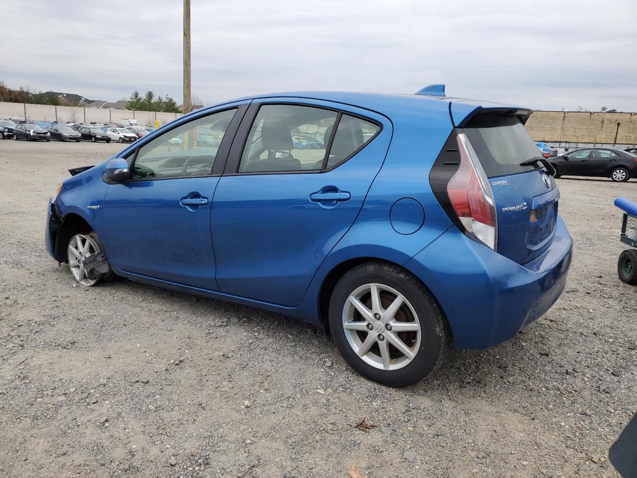 VIN JTDKDTB33G1116965 2016 TOYOTA PRIUS no.2