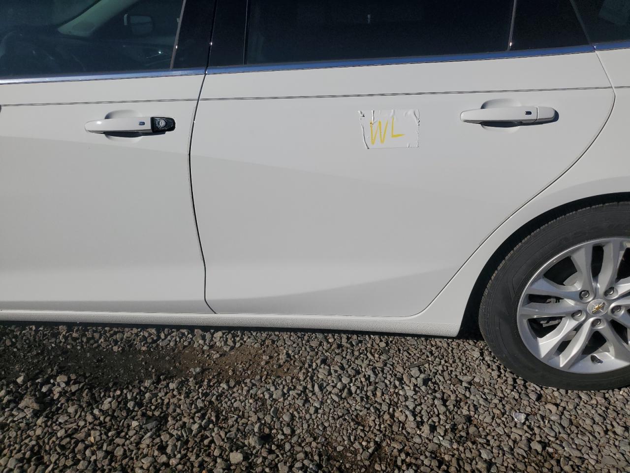 2016 Chevrolet Malibu - Image 12
