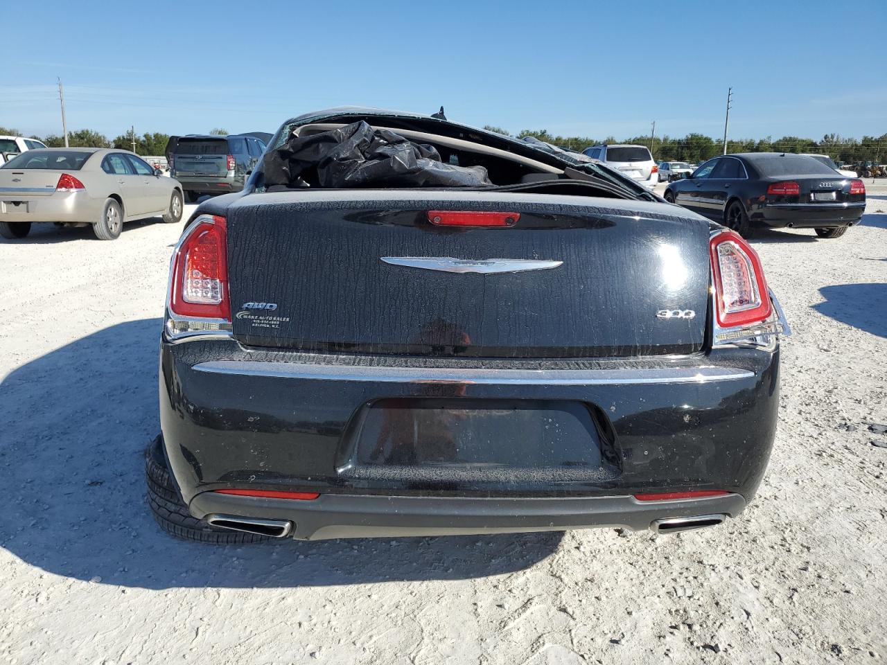 2018 Chrysler 300 - Image 6