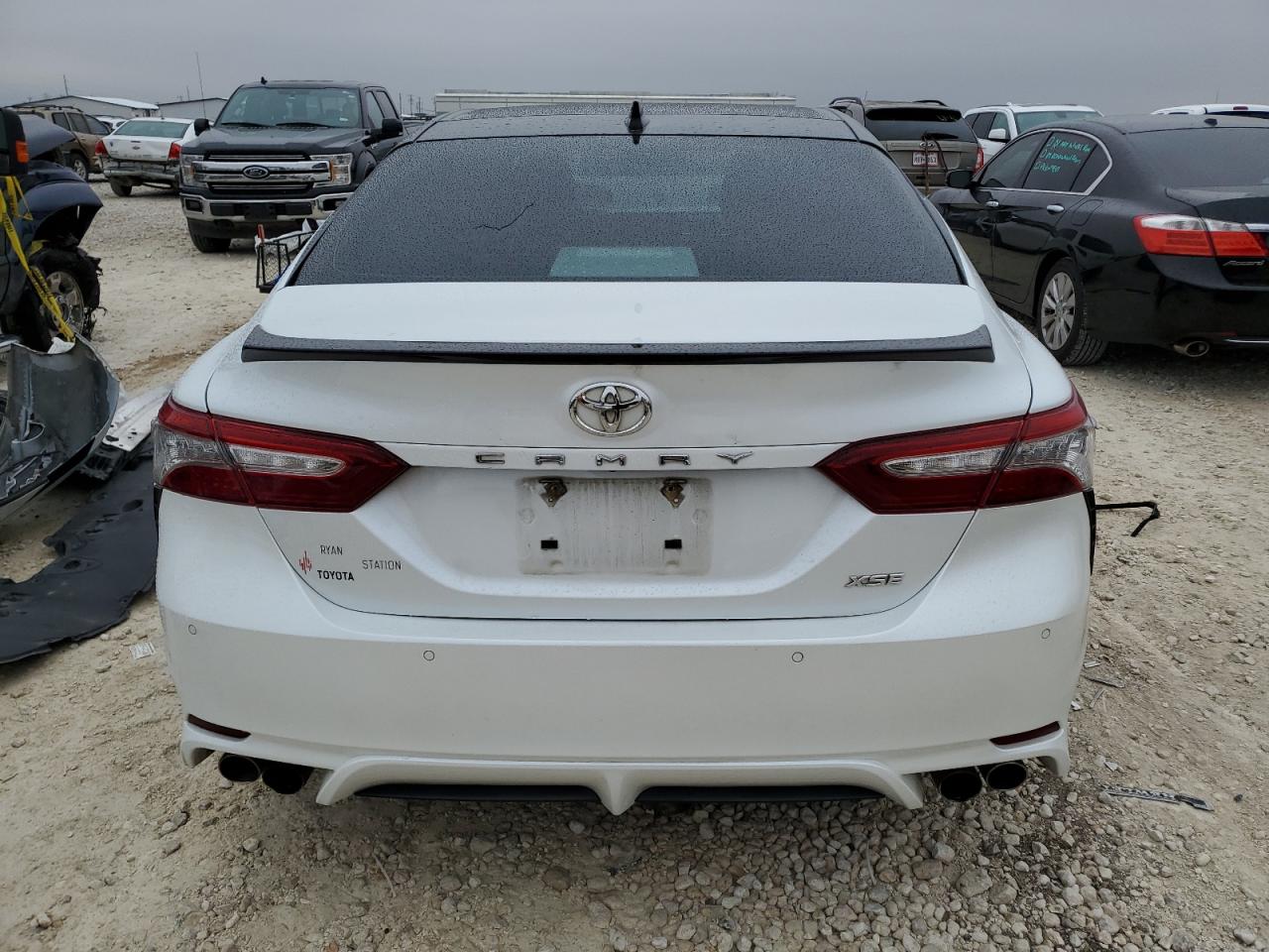 VIN 4T1BZ1HK4JU019215 2018 TOYOTA CAMRY no.6