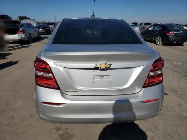 Sedans CHEVROLET SONIC 2017 Srebrny