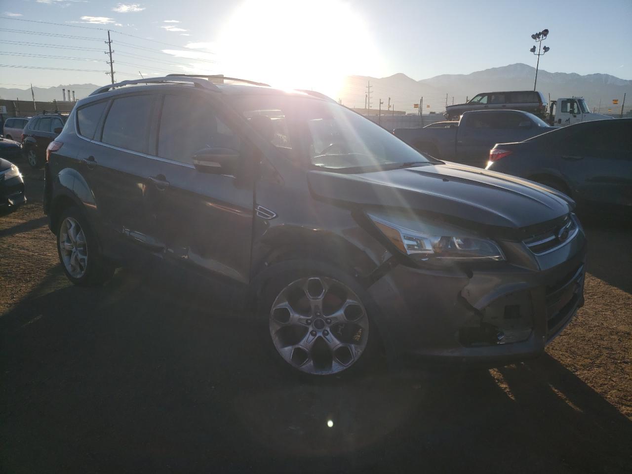 VIN 1FMCU9J97DUB63922 2013 FORD ESCAPE no.4