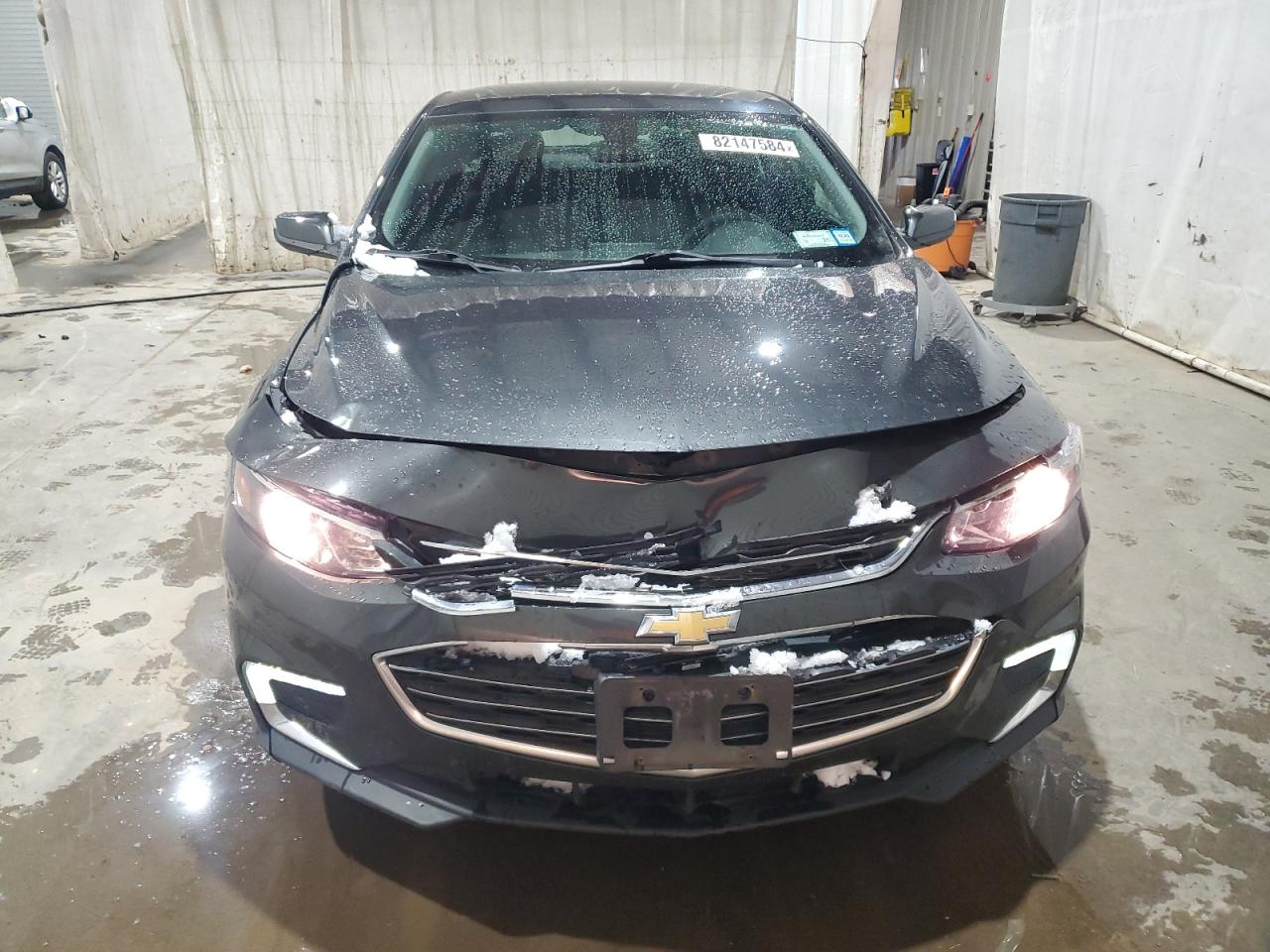 2017 Chevrolet Malibu - Image 5
