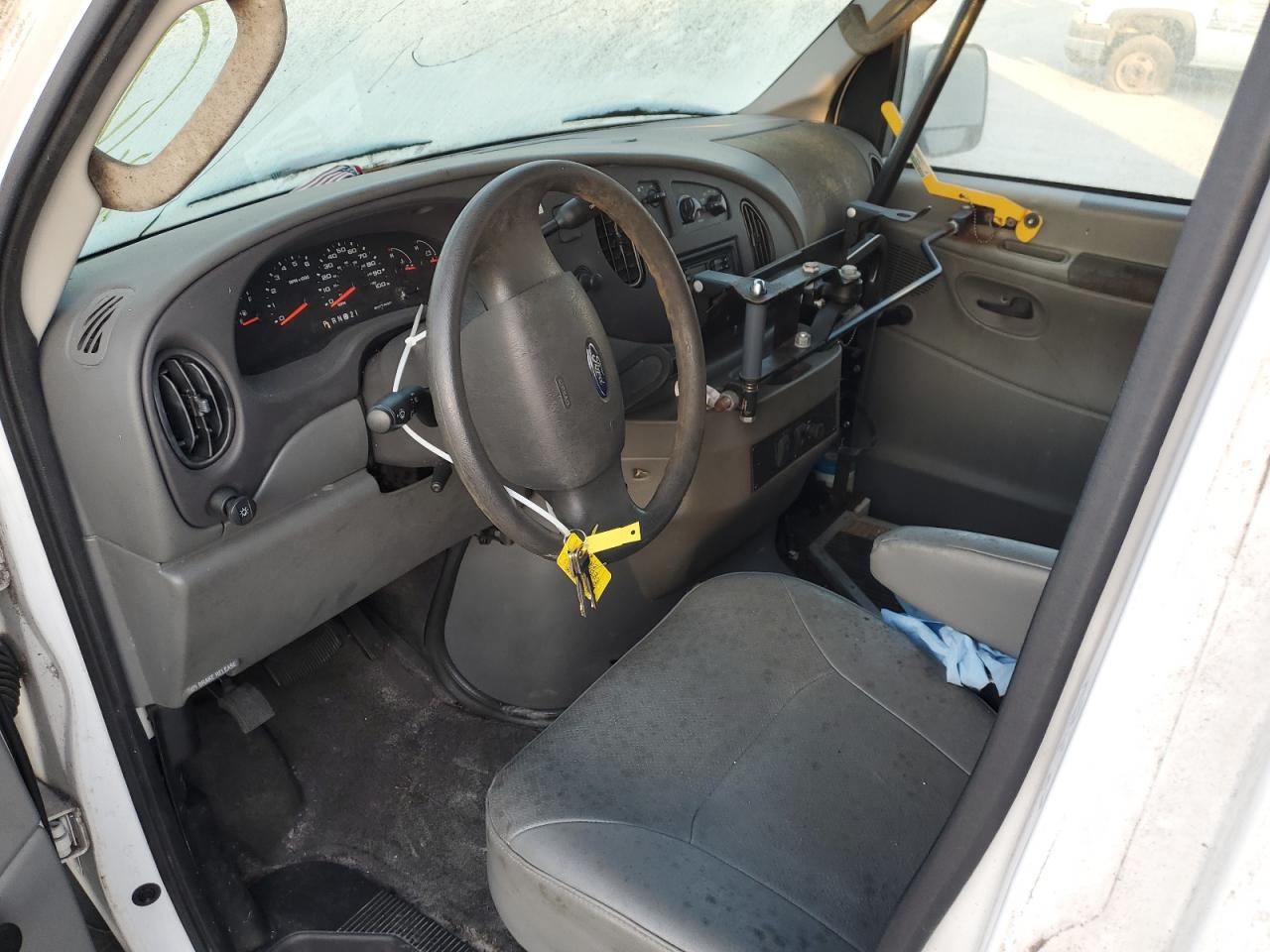 2006 Ford Econoline E350 Super Duty Van VIN: 1FTSS34L16DB41931 Lot: 81910814