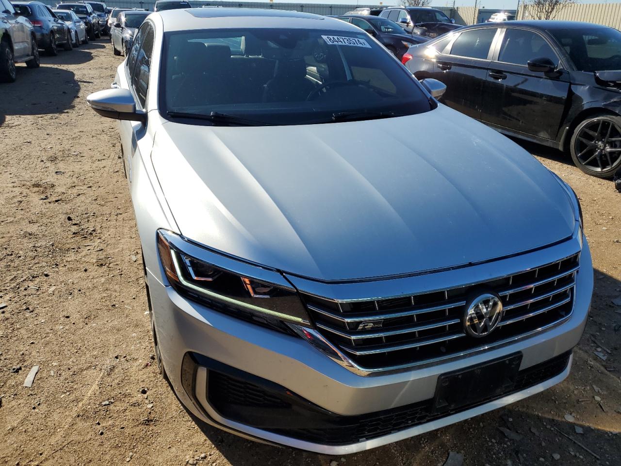 2021 Volkswagen Passat - Image 5