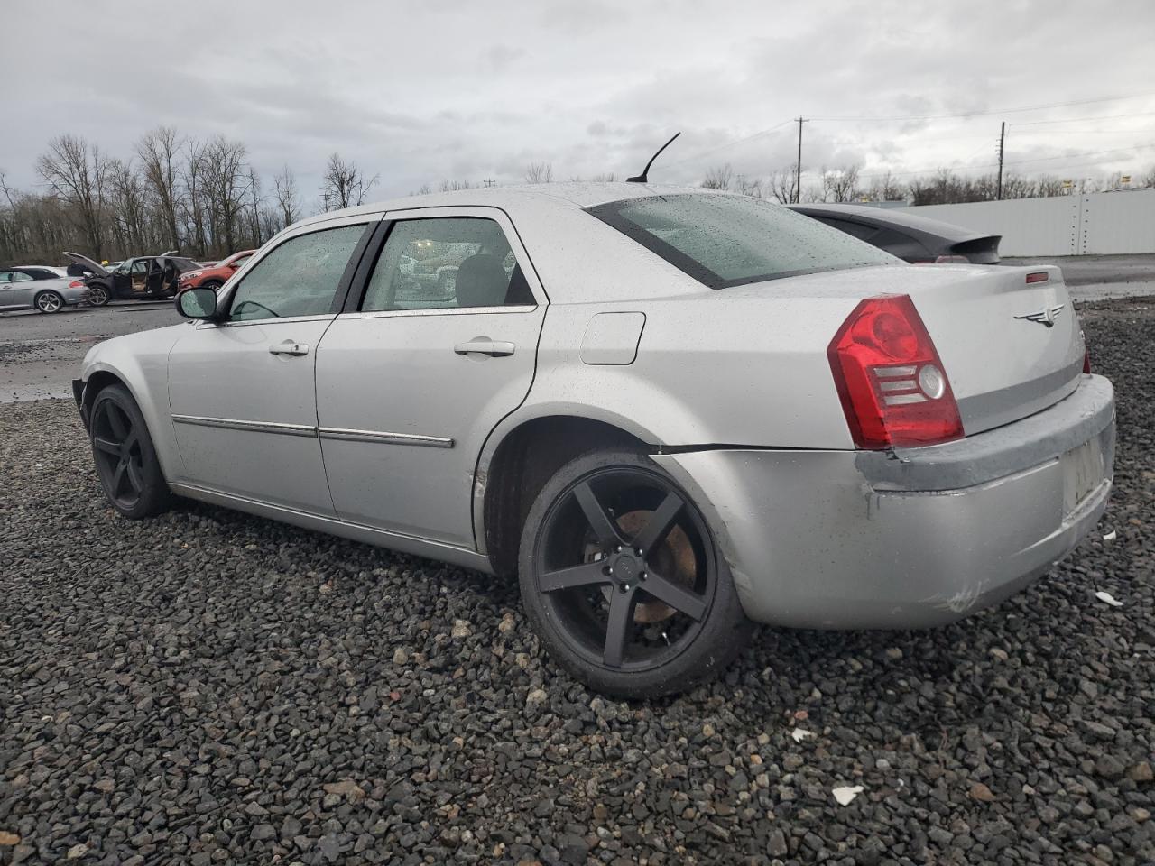 2008 Chrysler 300 - Image 2