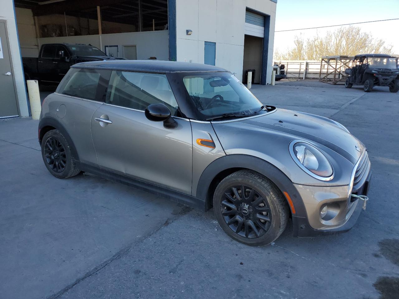 VIN WMWXP5C59J2D71856 2018 MINI COOPER no.4