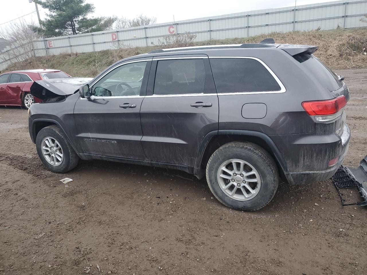 2019 Jeep Grand Cherokee - Image 2