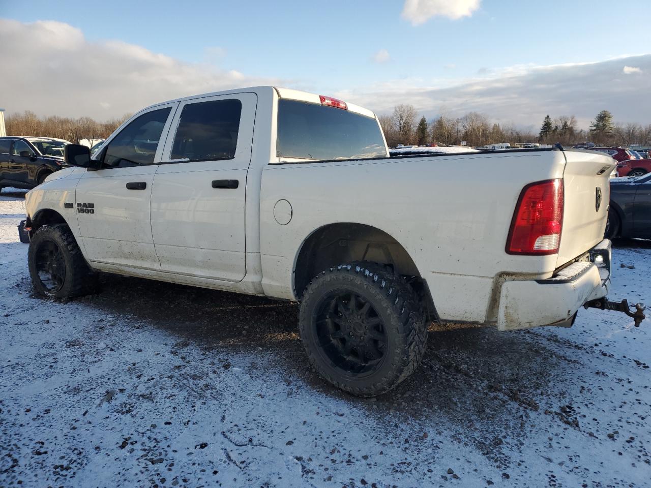 2016 RAM 1500 - Image 2