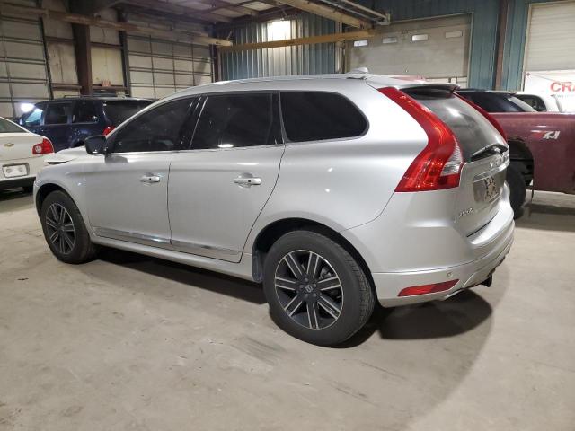  VOLVO XC60 2017 Srebrny