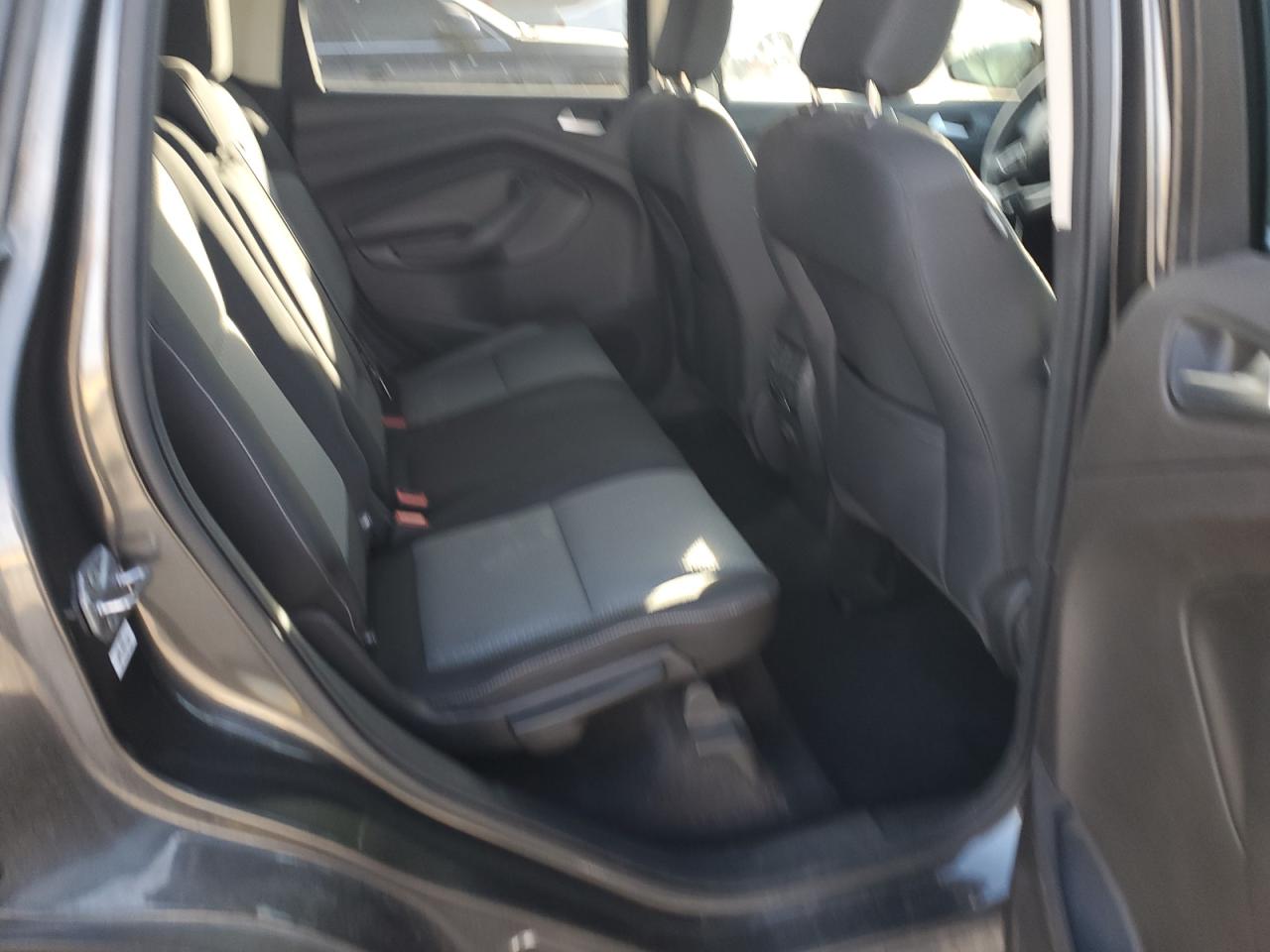 2018 Ford Escape - Image 11