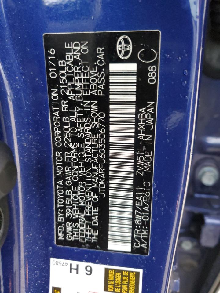 2016 Toyota Prius - Image 13