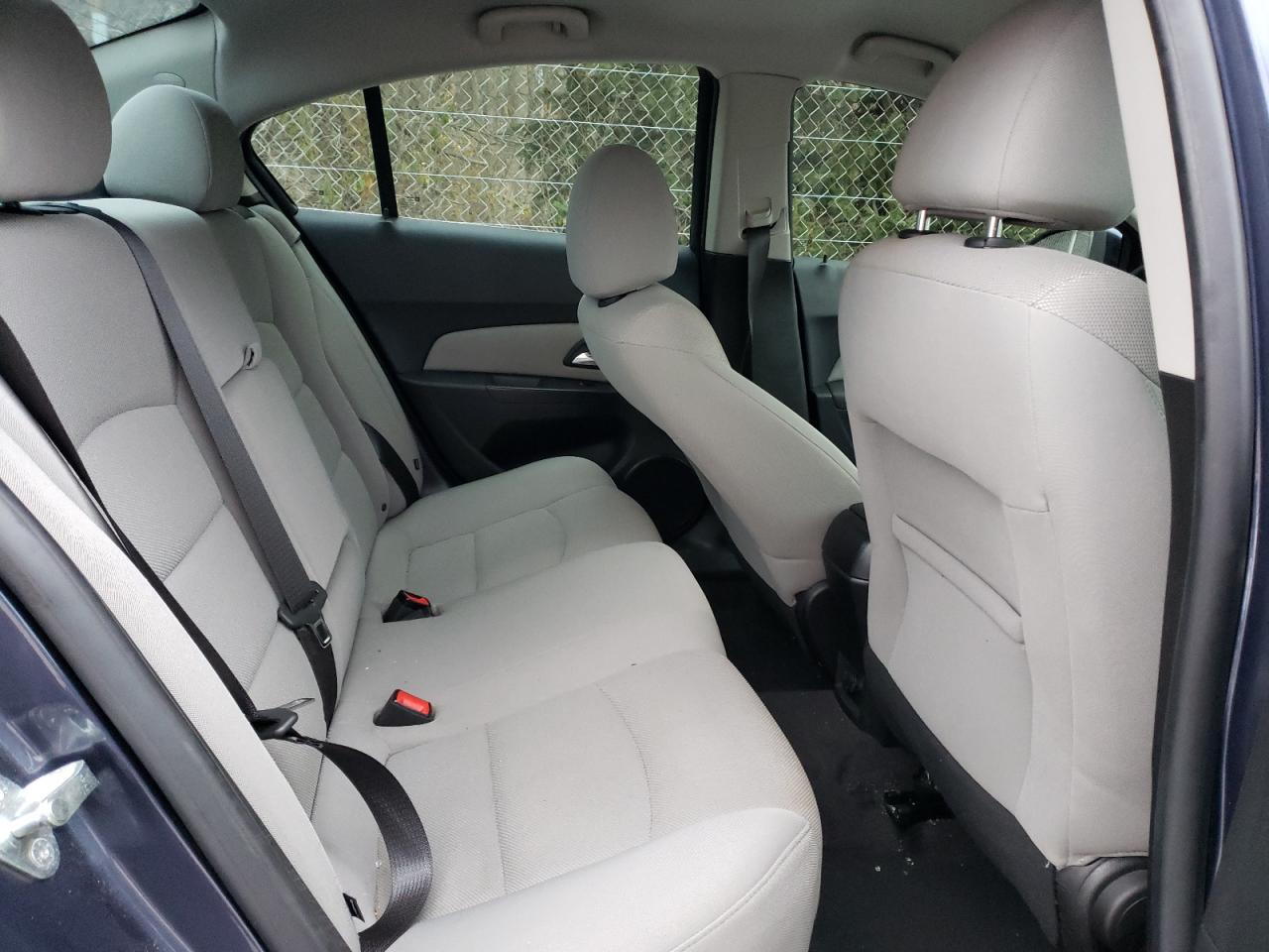 2014 Chevrolet Cruze - Image 11