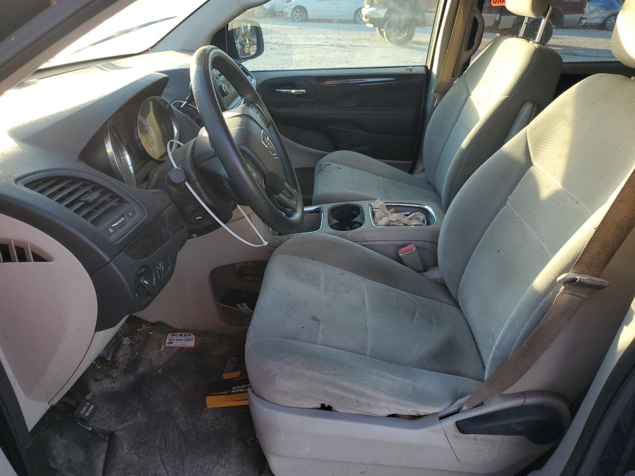 2012 Dodge Caravan - Image 7